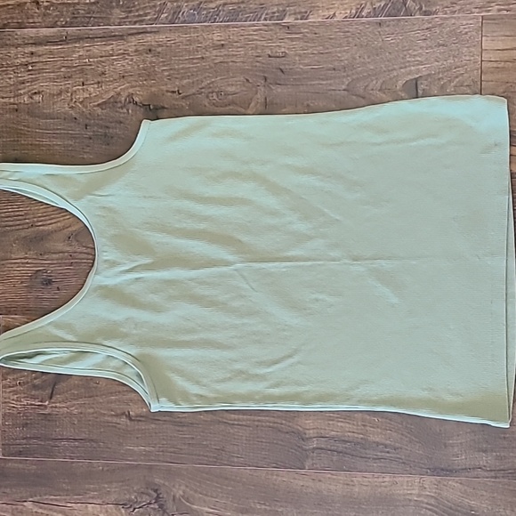 Old Navy Tank Tops - Picture 8 of 10